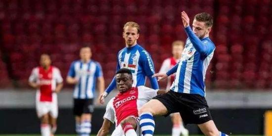 每场比赛都 每场比赛都